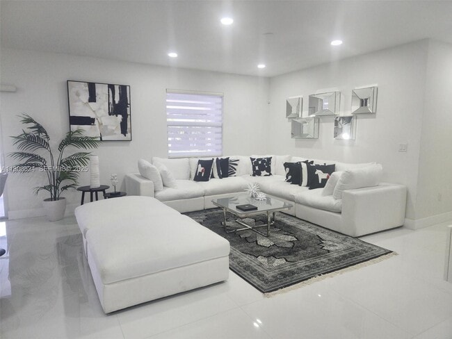 Building Photo - 17000 SW 291st St