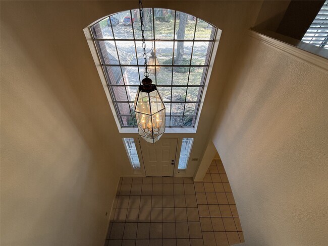 Building Photo - 5718 Walkabout Way