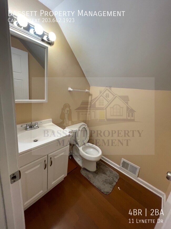 Building Photo - 11 Lynette Dr