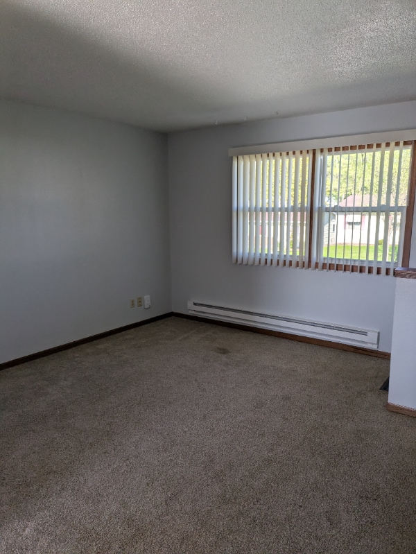 Building Photo - 307 13th Ct