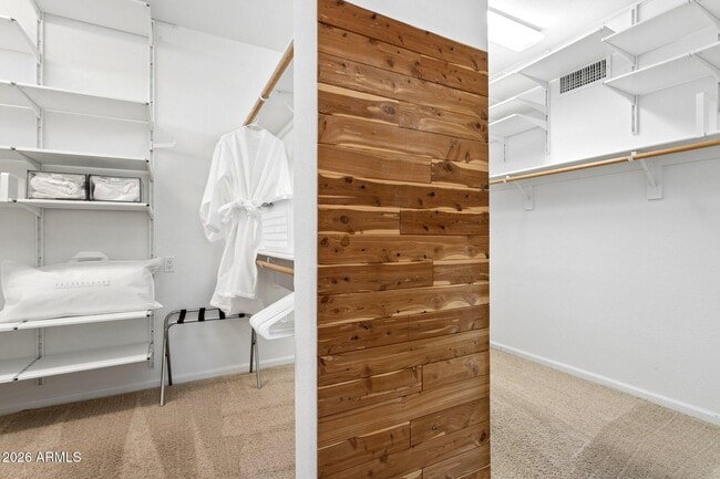 Building Photo - 7518 E Bent Tree Dr