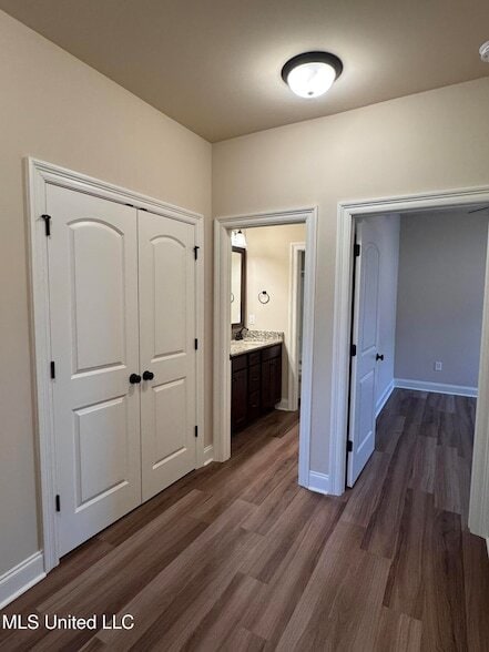 Building Photo - 9265 Natures Trl