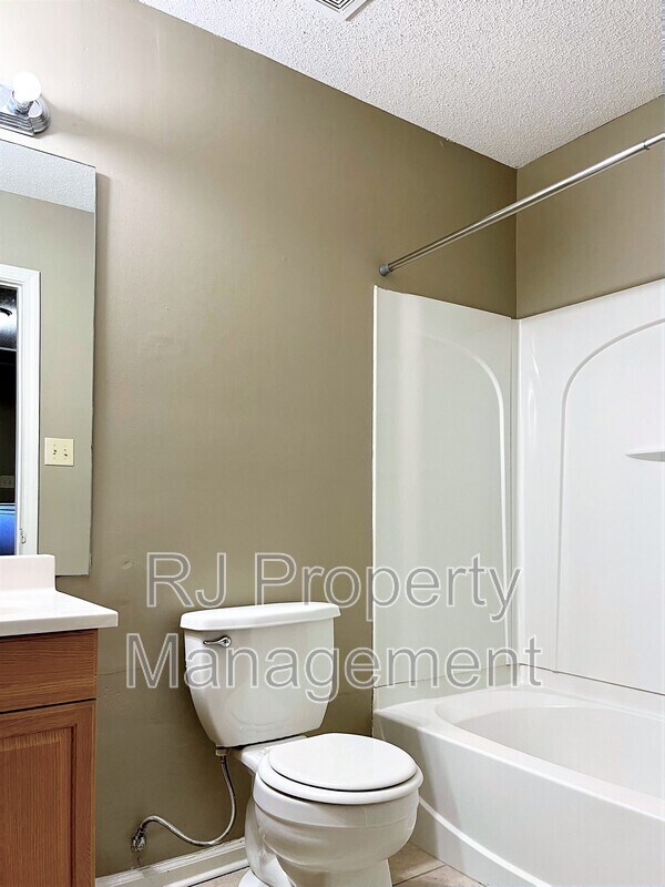 Building Photo - 4615 Addington Dr