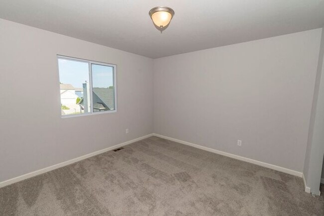 Building Photo - Mishawaka South Side- Be the first to Occupy this newly built 2-story home