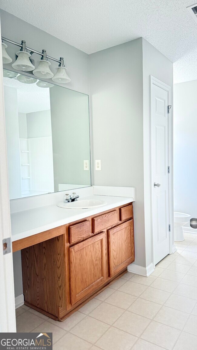 Building Photo - 273 Bainbridge Cir