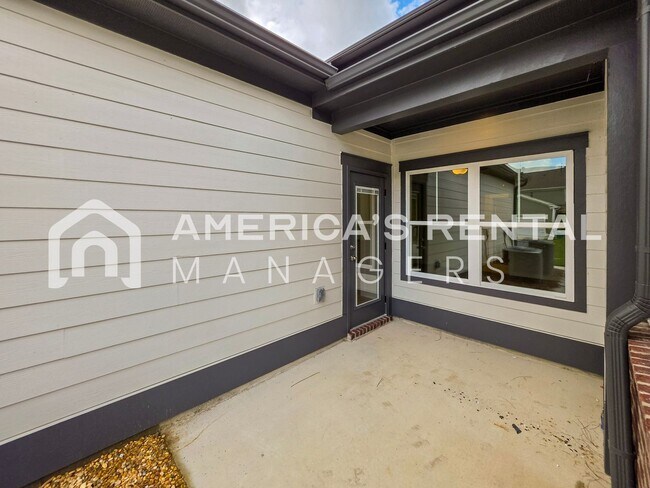 Building Photo - New Construction Townhome Available NOW!
