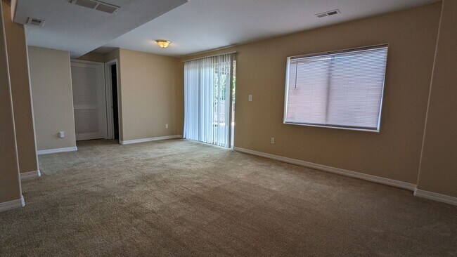 Building Photo - TWO STORY WITH FINISHED WALKOUT BASEMENT A...