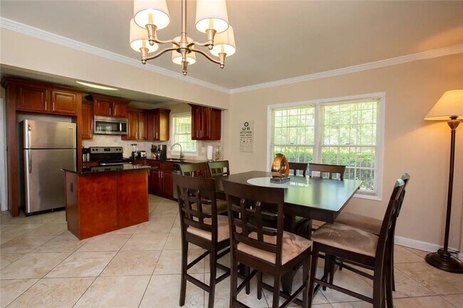 Building Photo - 4035 Brookcrest Cir