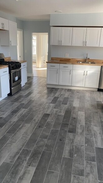 Building Photo - 116-118 Lawrence Street Unit 2