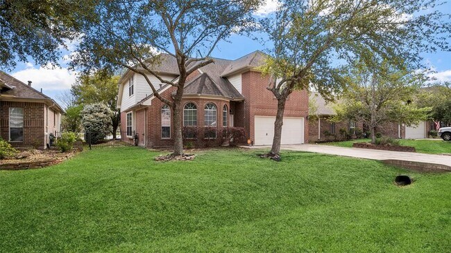 Building Photo - 9219 E Lakeside Dr