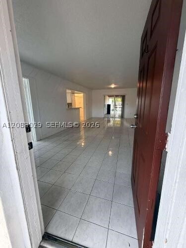 Building Photo - 8835 SW 27th St