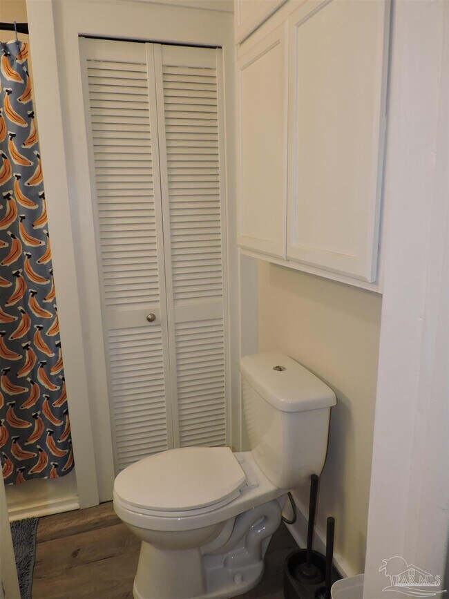 Building Photo - 19 N C St