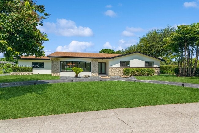 Building Photo - 7001 SW 126th St