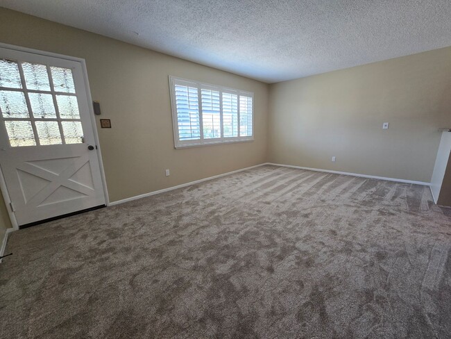 Building Photo - Beautiful 3 Bedroom Home in Glendora