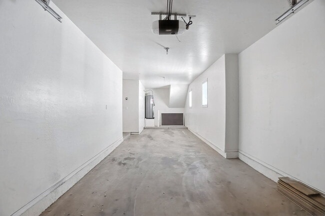 Building Photo - 4212 E Jasper Dr