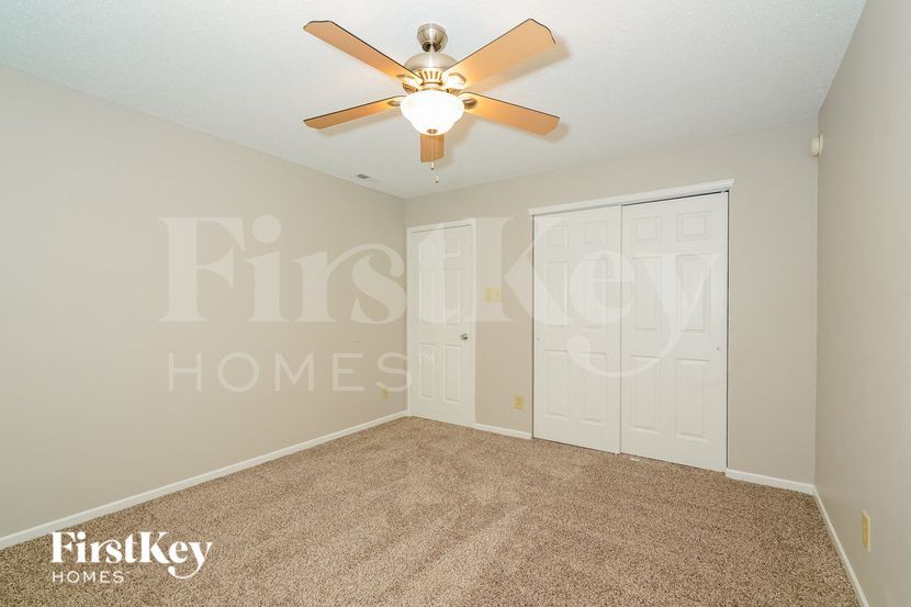 Building Photo - 8410 Wanda Lake Dr