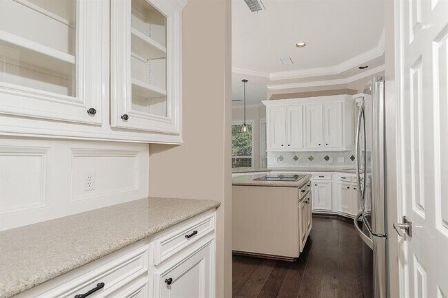 Building Photo - 14 Graceful Elm Ct