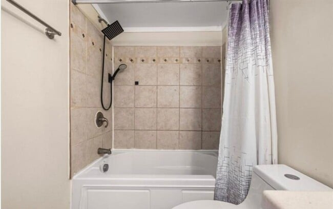 Building Photo - Bright And Luxurious 1 Bed 1 Bath Condo In Amenity-filled Woodlake Towers