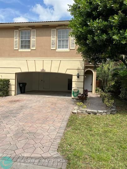 Primary Photo - 3693 Asperwood Cir