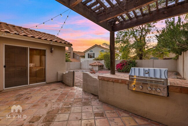 Building Photo - 3808 N Sawtooth Cir
