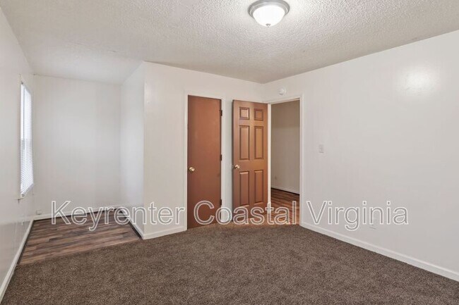 Building Photo - 2108 Madison Ave