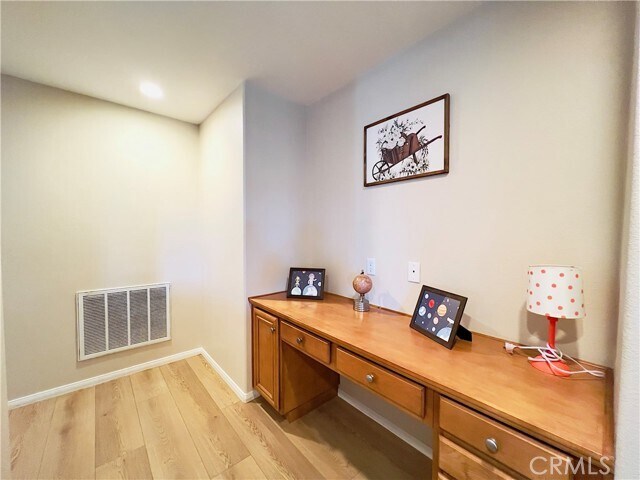 Building Photo - 17231 Greentree Dr