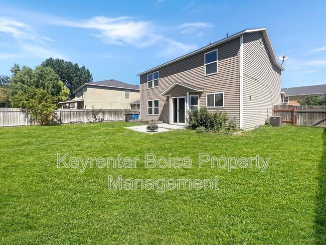 Building Photo - 3120 Cascadia St