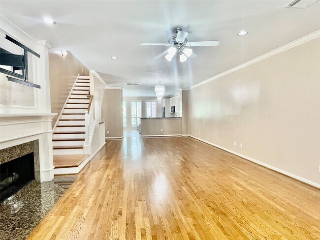 Building Photo - 32 Waugh Dr