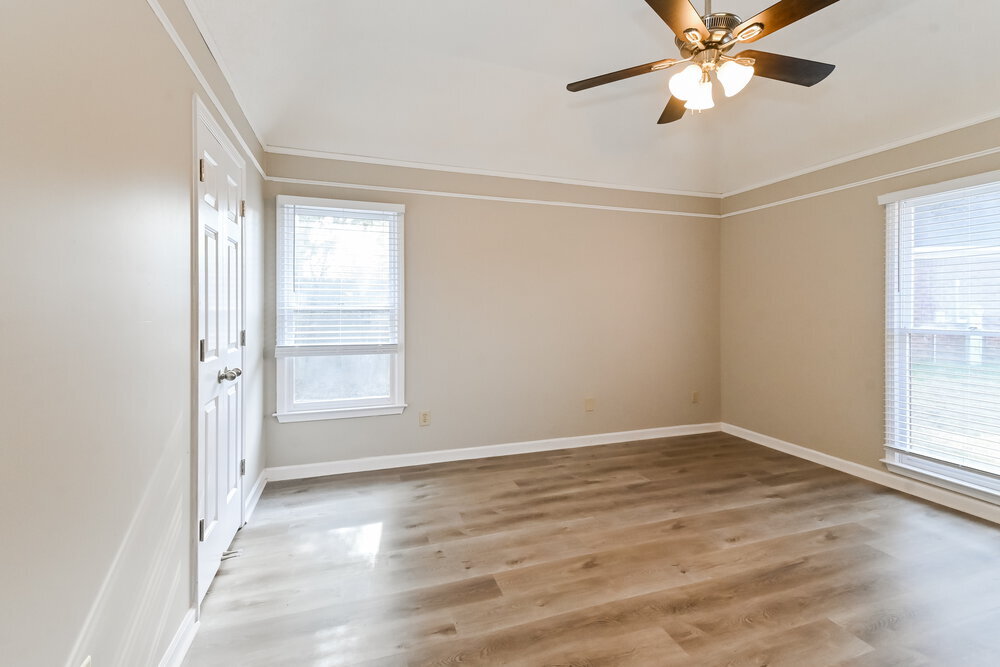 Building Photo - 4430 Highgrove Dr