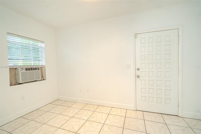 Building Photo - 8200 Harding Ave