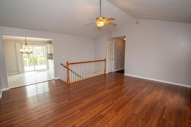 Building Photo - 4 Bedroom home in Granger, IN!