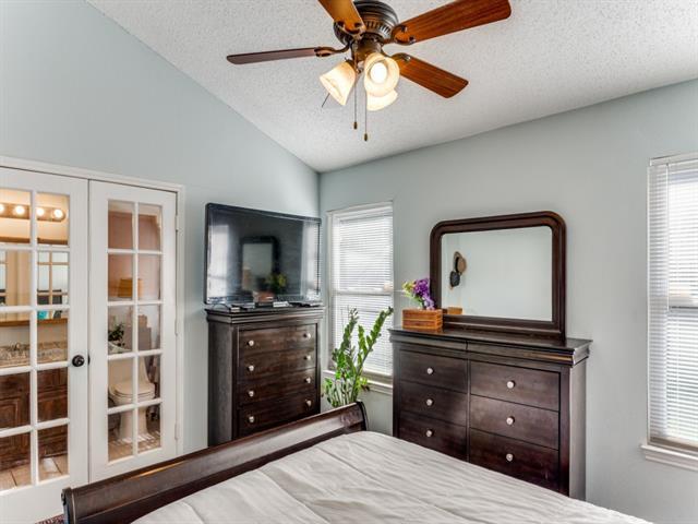 Building Photo - 6008 Meadowdale Rd