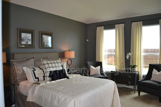 Building Photo - 917 Swan Ridge Dr