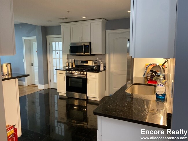 Building Photo - 1778 Commonwealth Ave