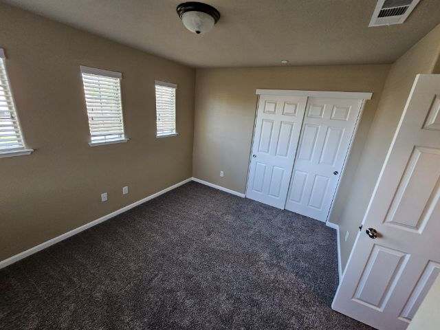 Building Photo - 5620 Bloom Dr