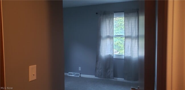 Building Photo - 12765 Butternut Rd
