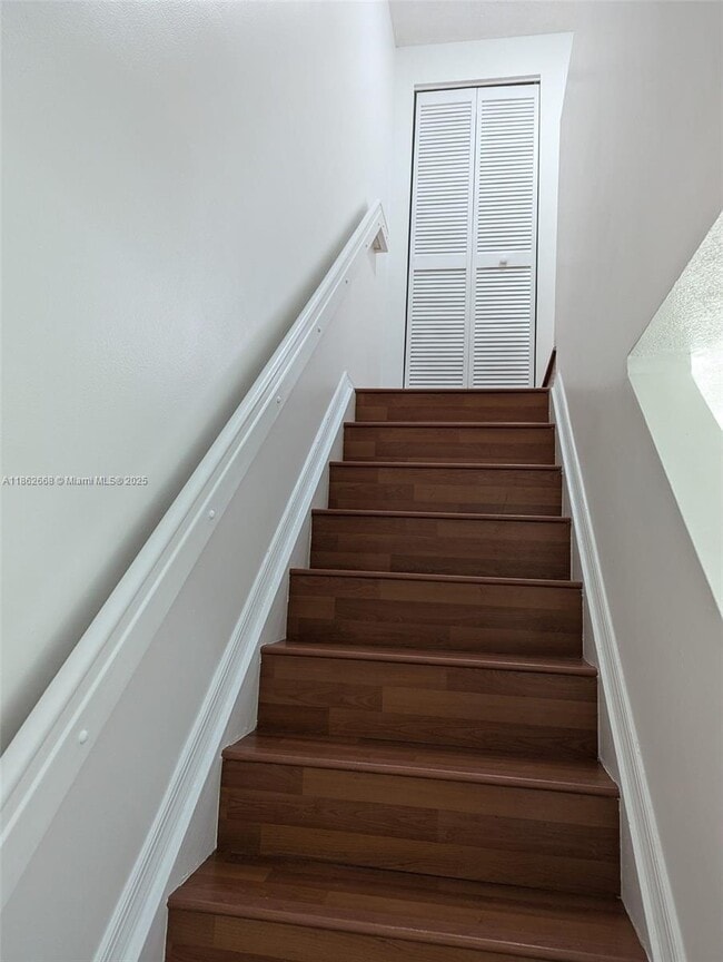 Building Photo - 16699 Hemingway Dr