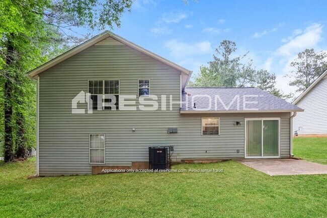 Building Photo - 131 Juniper Dr