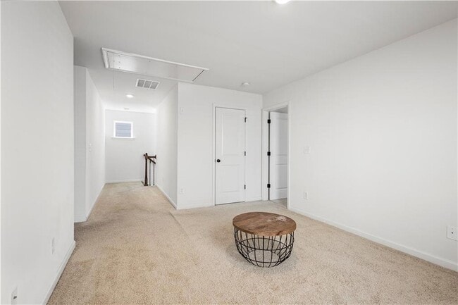 Building Photo - 869 Venture Way