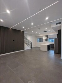 Building Photo - 11141 Strathern St