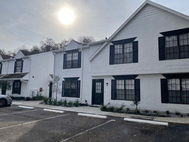 Interior Photo - Saint Andrews Square Townhomes