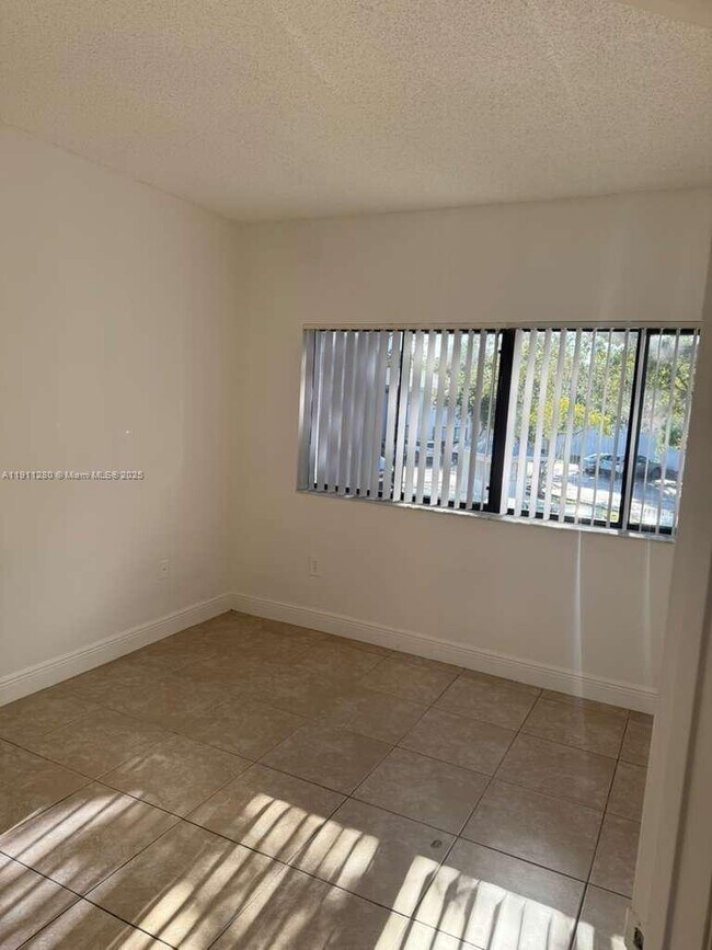 Building Photo - 2445 SW 18th Terrace