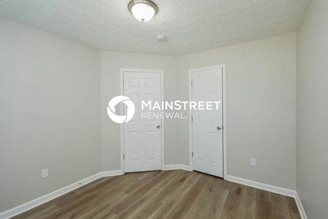 Building Photo - 3 Bedroom Pet-Friendly Home in Oxford, GA with Main Street Renewal