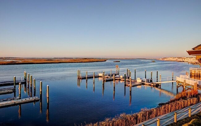 Building Photo - 12 Genoa Ct