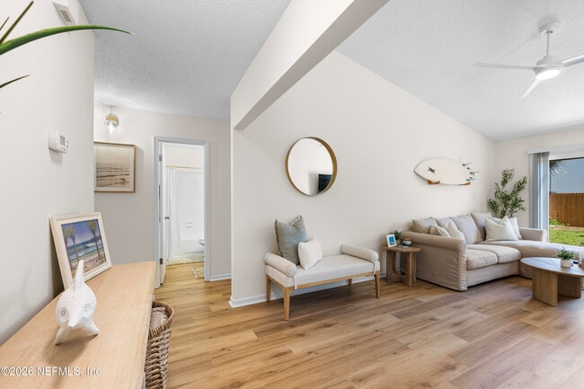 Building Photo - 1105 Mimosa Cove Ct W