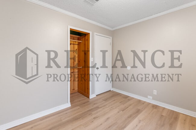 Building Photo - 235 Trout Ave