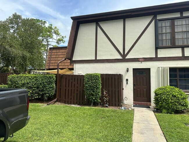 Building Photo - 103 Weybridge Cir
