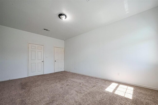 Building Photo - 5906 Yaupon Ridge Dr