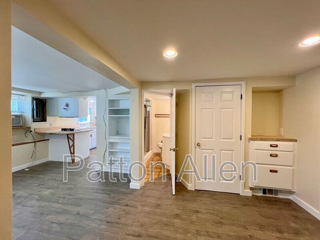 Building Photo - 29 Parkman Ave