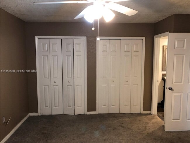 Building Photo - 685 Grenadine Ct